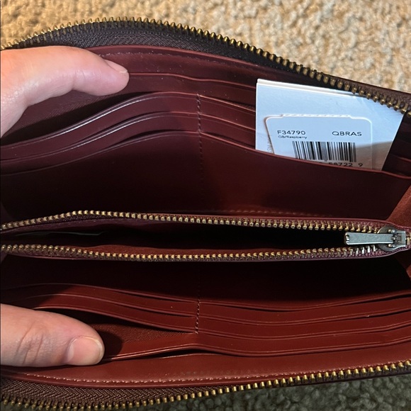 Coach Signature QB Raspberry and Brown Zip Wallet NWT - Picture 3 of 8